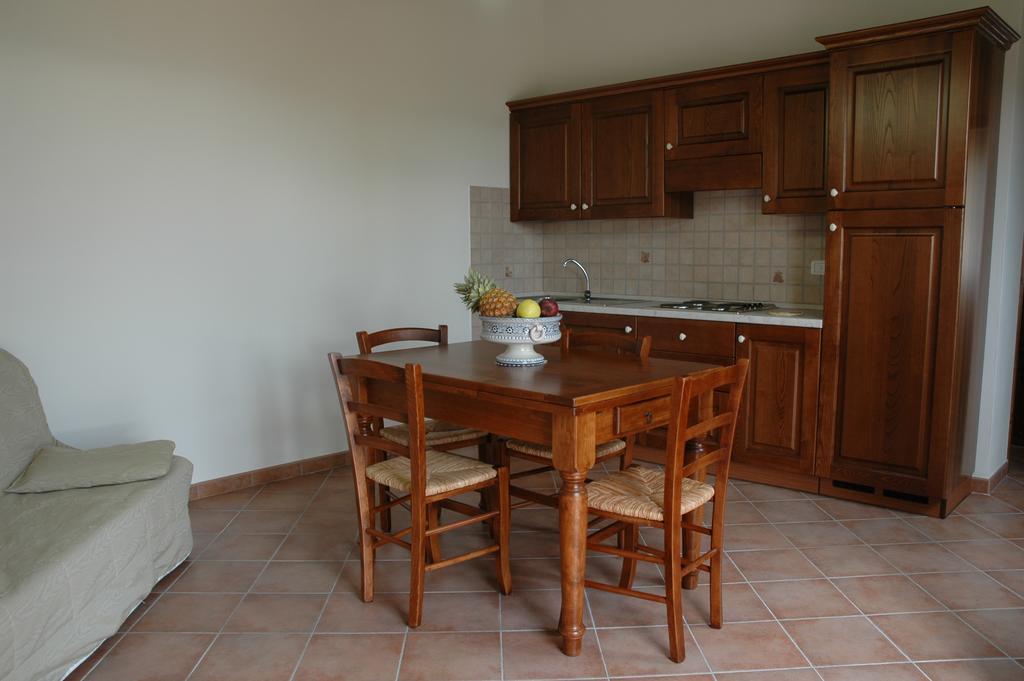 Agriturismo L'Imposto Pomarance Buitenkant foto